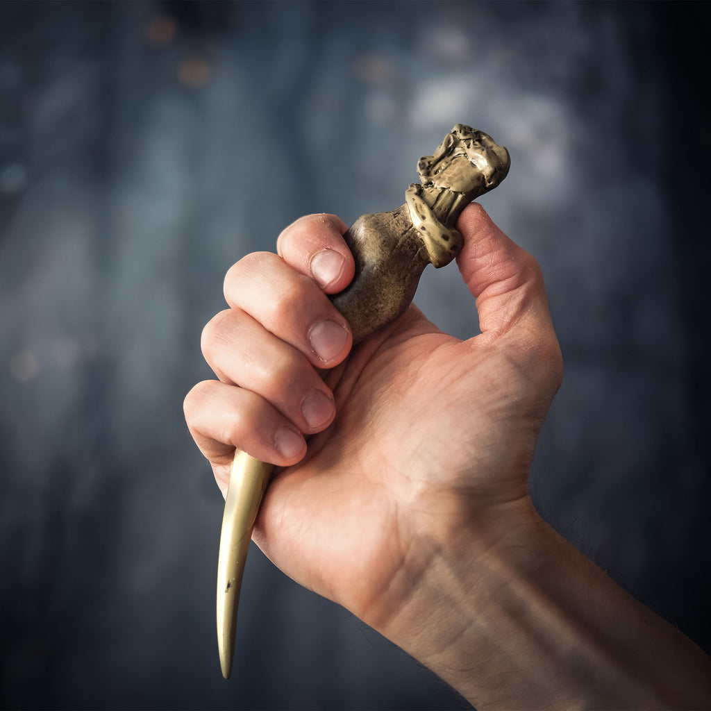 Productafbeelding Harry Potter - Riddle Dagboek Standbeeld met Basilisk Tand