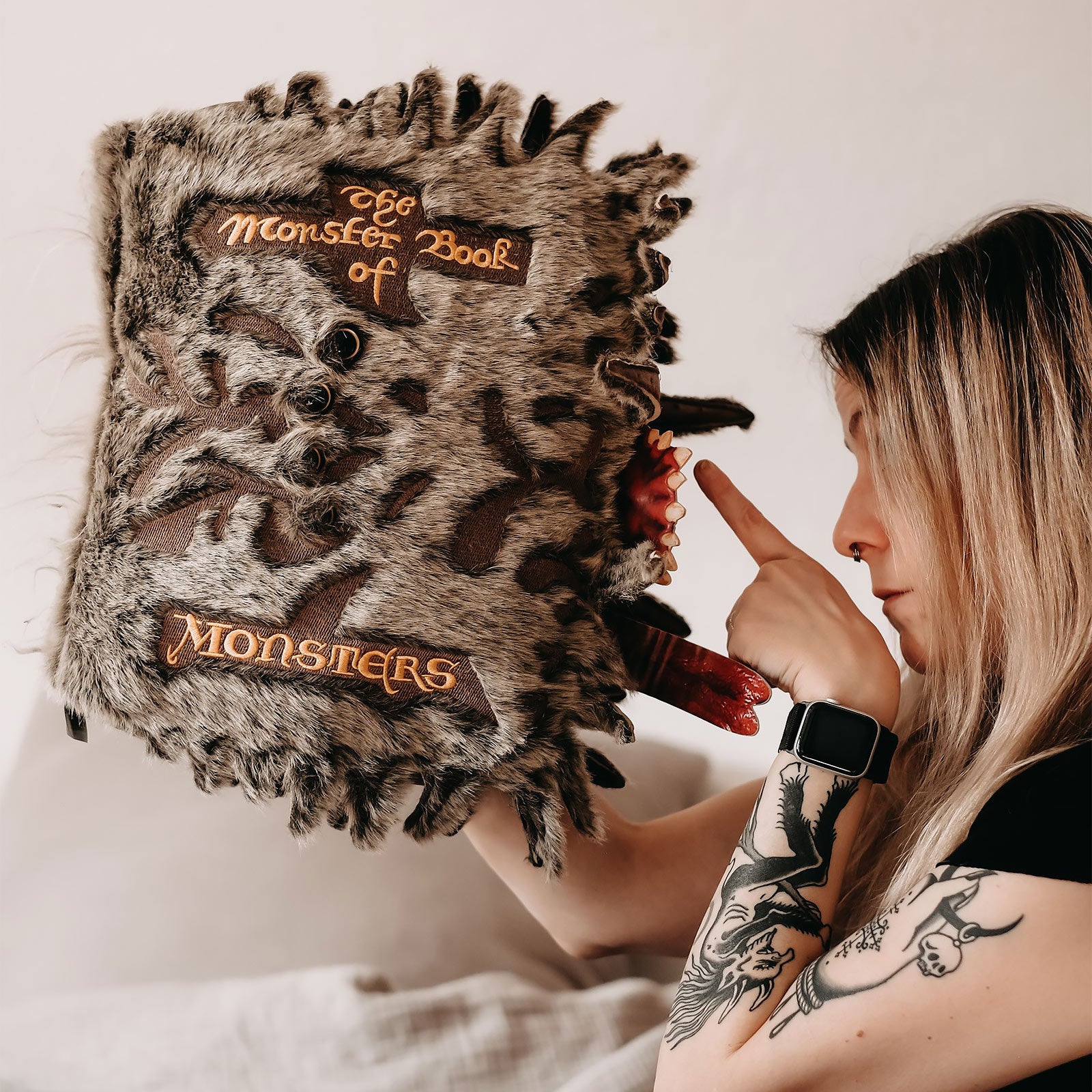 Productafbeelding Harry Potter - Monsterboek van Monsters Pluche