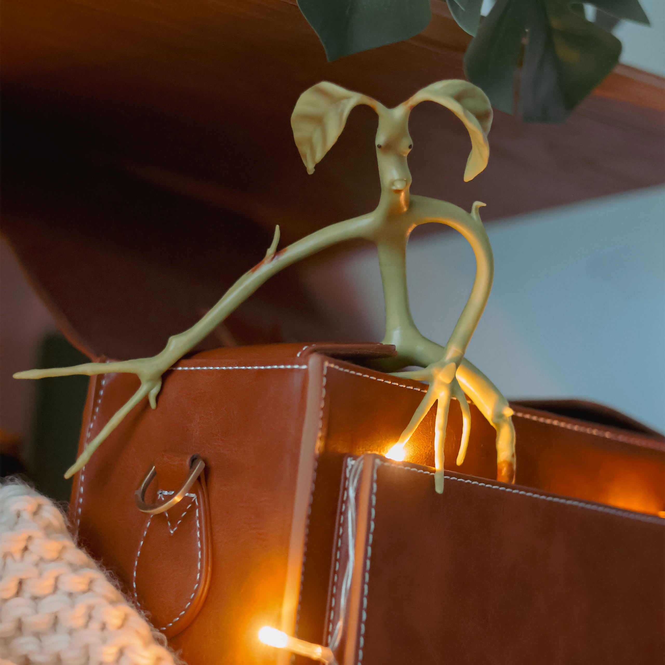 Productafbeelding Fantastic Beasts - Buigbare Bowtruckle-figuur 19cm