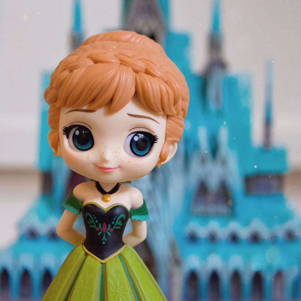 Productafbeelding Frozen - Anna Kroningsstijl Q Posket Figuur 14 cm