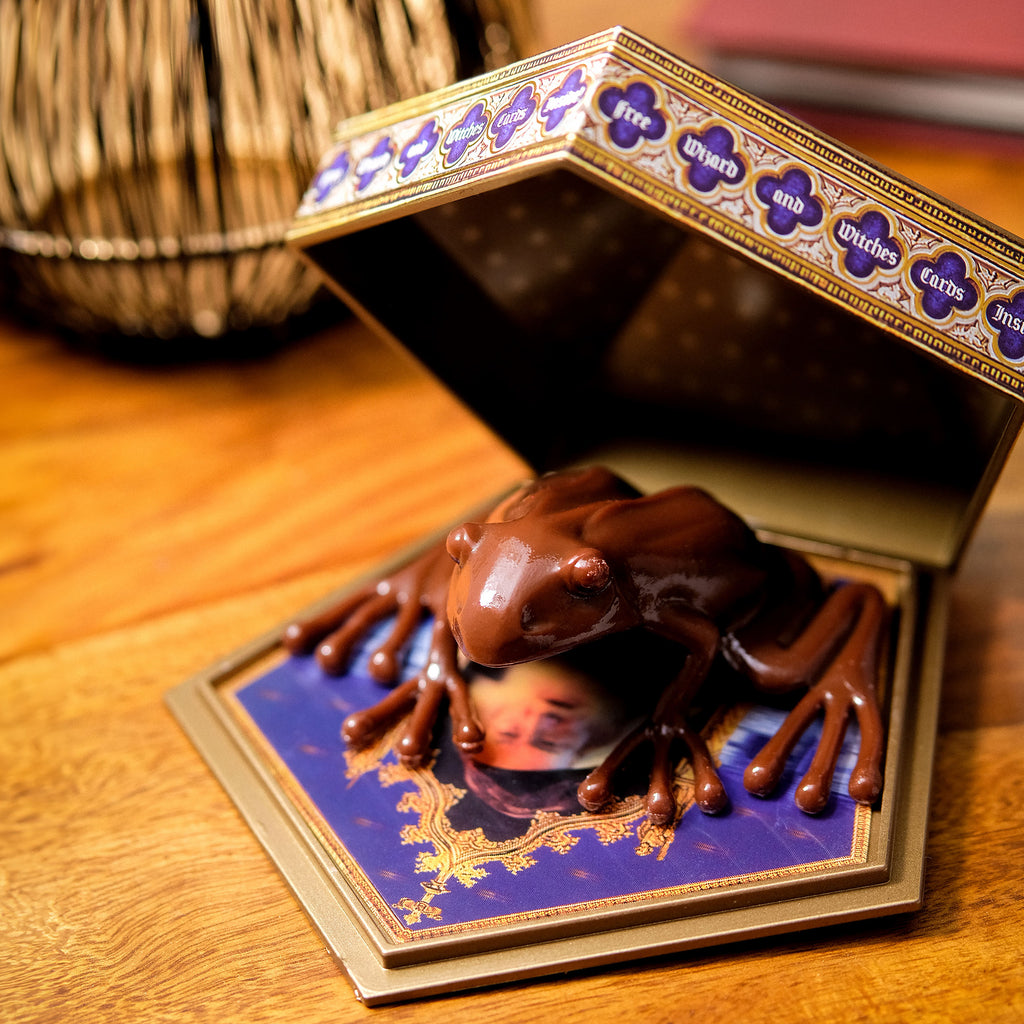 Productafbeelding Chocolade Kikker Figuur met Verzamelkaart - Harry Potter Replica