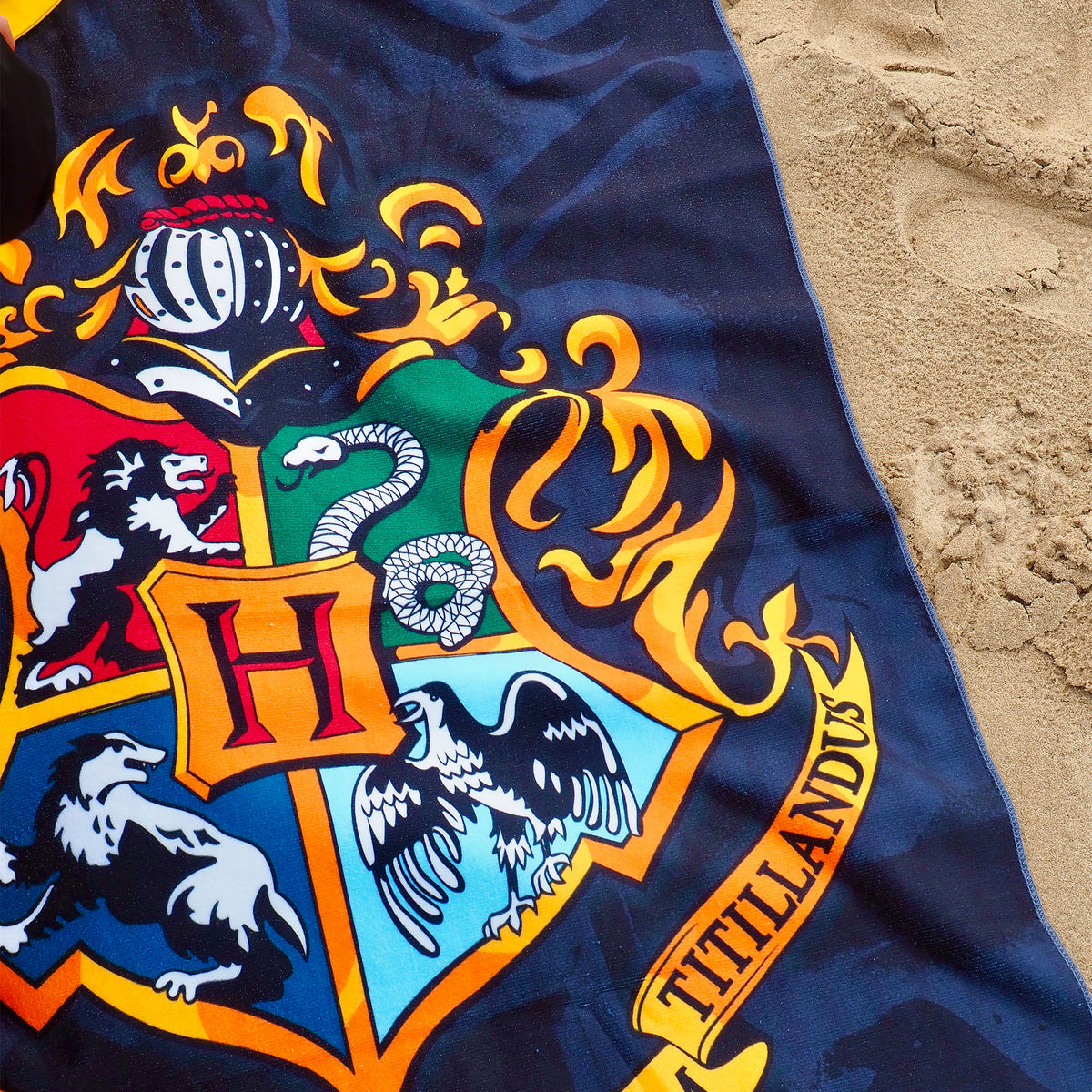 Productafbeelding Harry Potter - Hogwarts Wapen Strandhanddoek