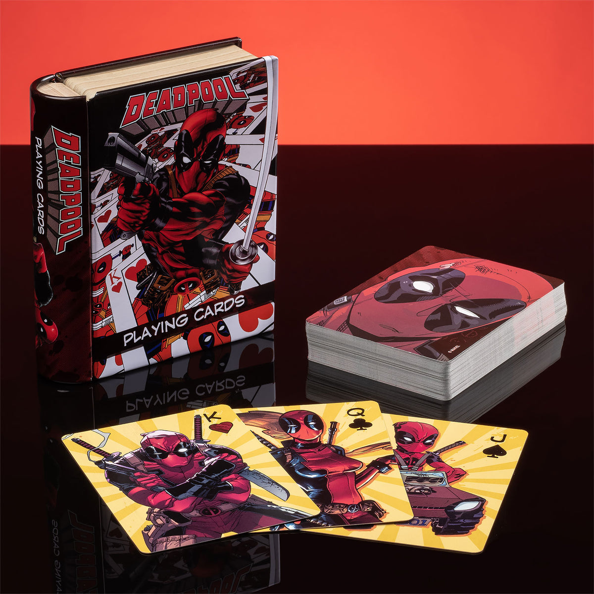 Productafbeelding Deadpool speelkaarten in metalen doos