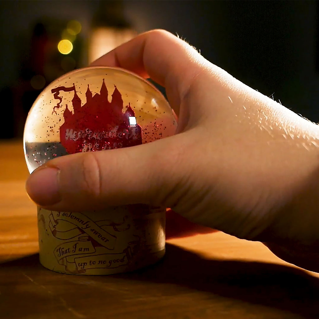Productafbeelding Harry Potter - Sluipwegwijzer Sneeuwbol met Glitter