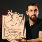 Productafbeelding Heer der Ringen - Het Dansende Pony Snijplank Beuk