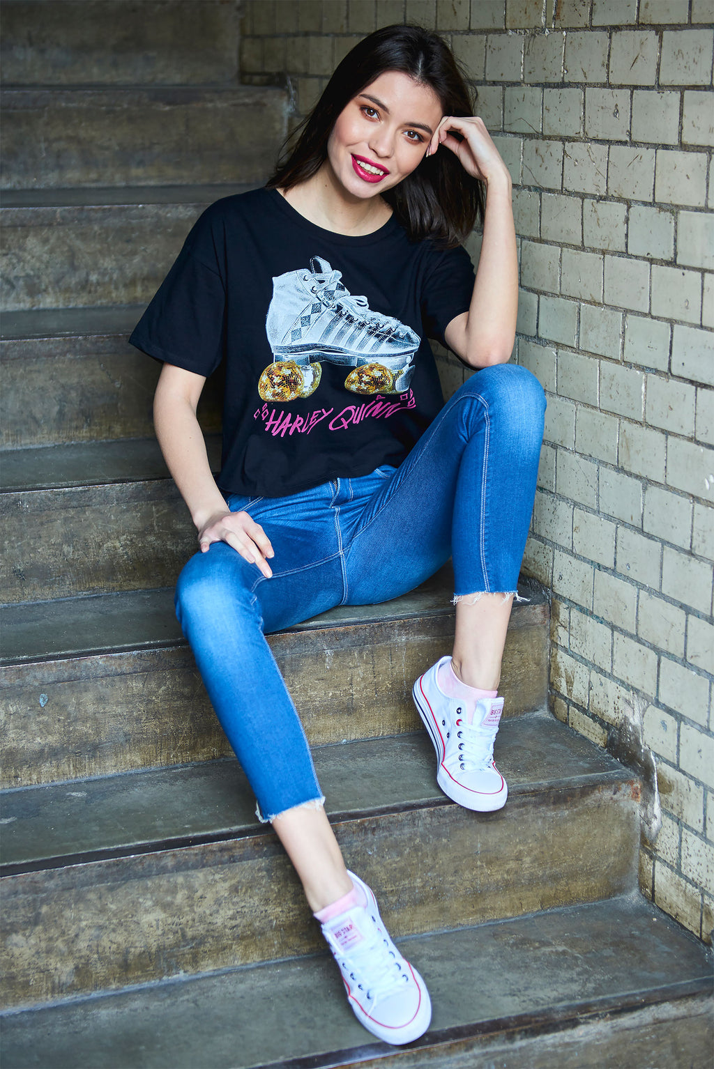 Productafbeelding Birds of Prey - Harley Roller Skates Crop Top Dames zwart