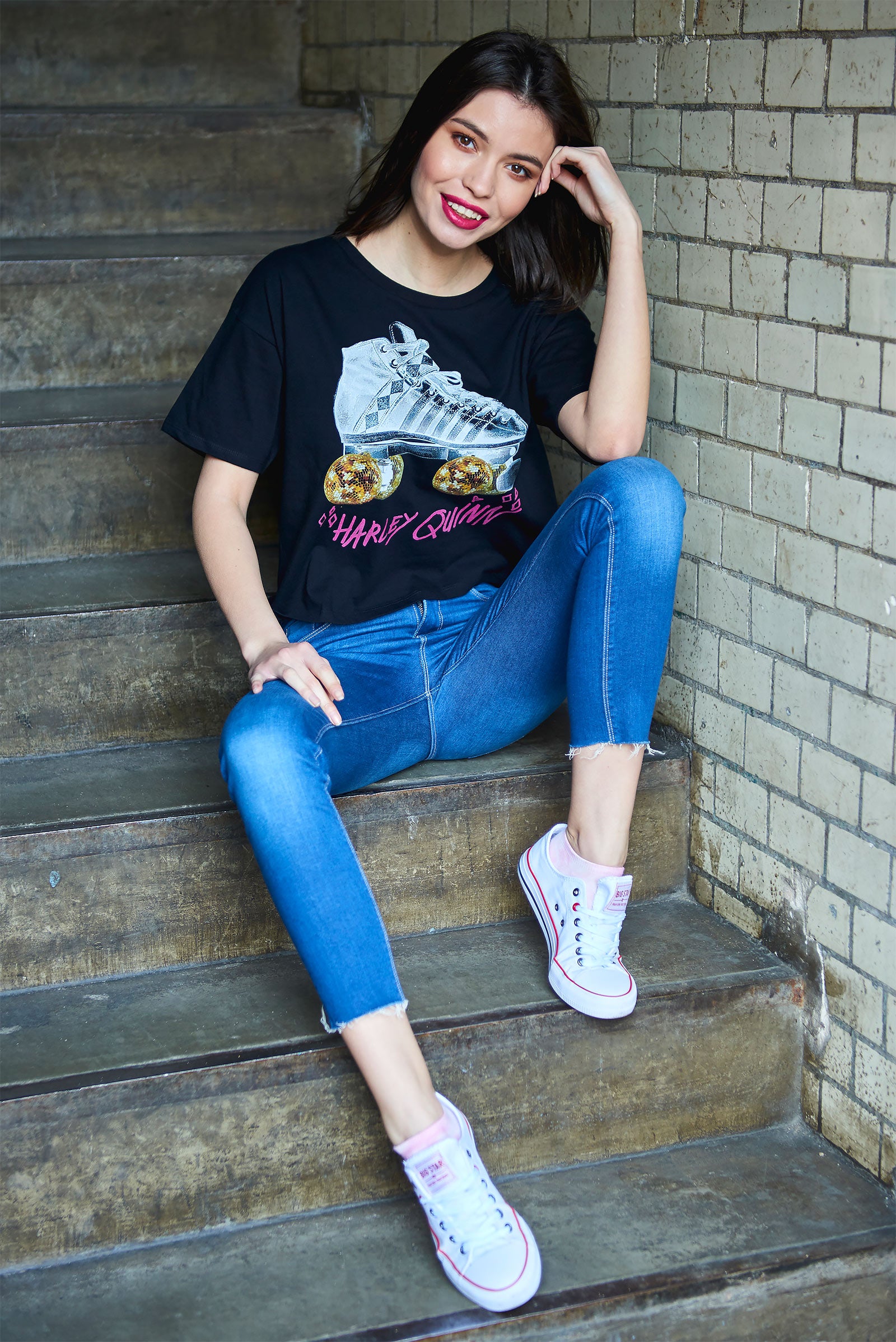 Productafbeelding Birds of Prey - Harley Roller Skates Crop Top Dames zwart