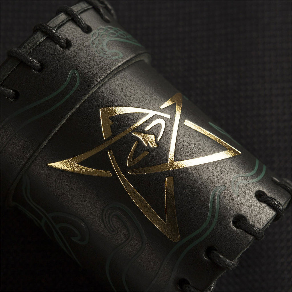 Productafbeelding Call of Cthulhu RPG Elder Sign Dobbelbeker Zwart