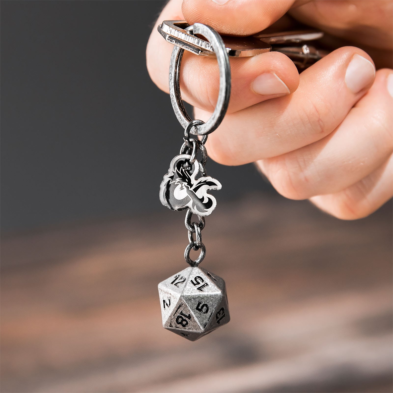 Productafbeelding Dungeons & Dragons - D20 Dobbelsteen Sleutelhanger