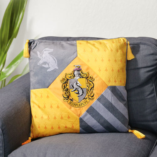 Productafbeelding Harry Potter - Huffelpuf kussen met kwasten deluxe
