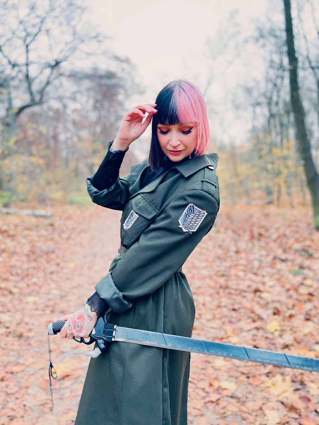 Productafbeelding Half-Blade Zwaard Replika met Schede voor Attack on Titan Fans