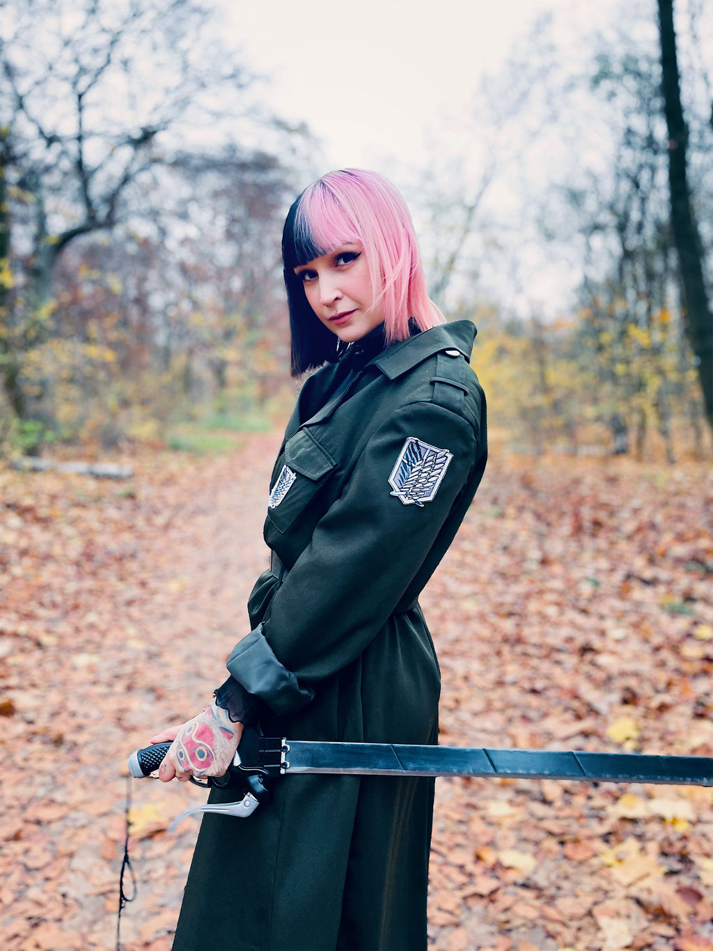 Productafbeelding Half-Blade Zwaard Replika met Schede voor Attack on Titan Fans