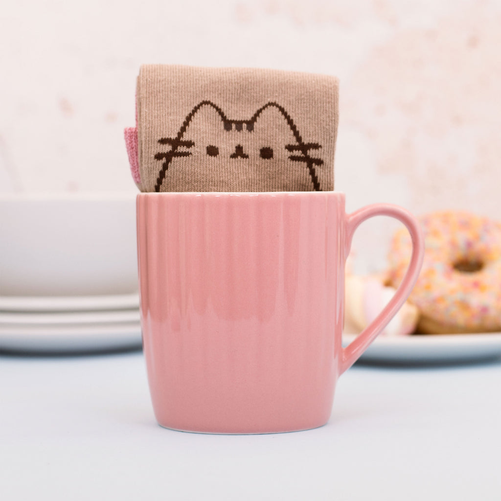 Productafbeelding Pusheen - Roze Poot Sokken en Beker