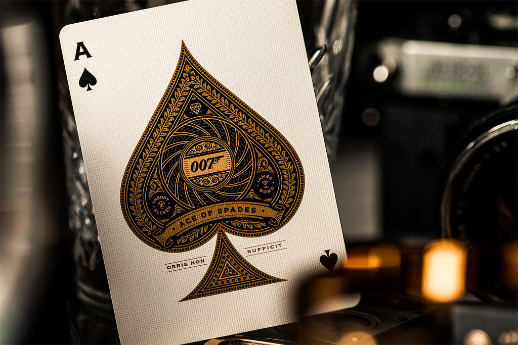 Productafbeelding James Bond 007 Kaartspel