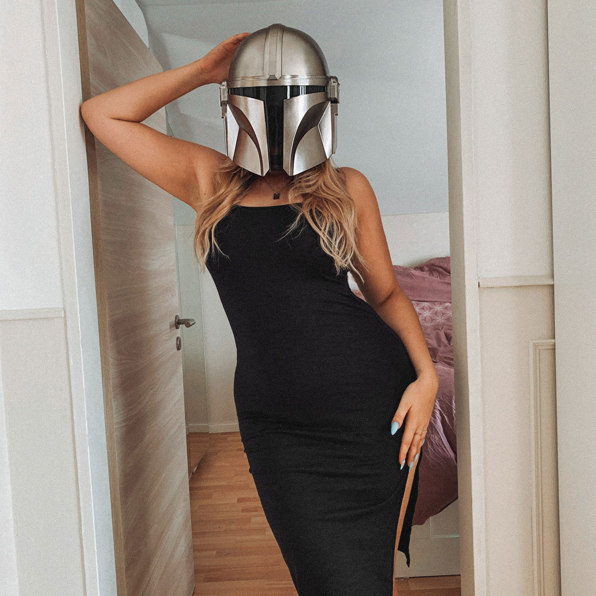 Productafbeelding The Mandalorian Helm Replica met Licht - Star Wars