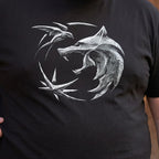 Productafbeelding Witcher - Wolf Embleem T-Shirt Zwart