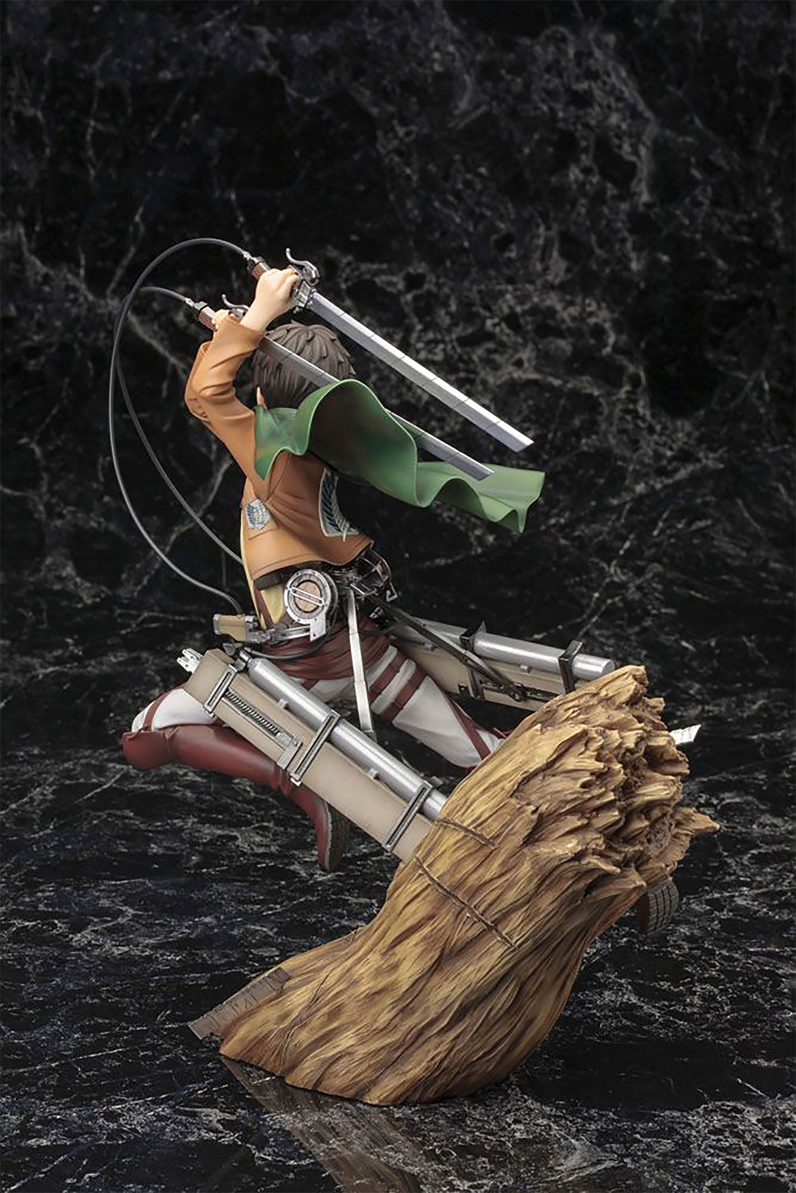 Productafbeelding Attack on Titan - Eren Jaeger Figuur 26cm
