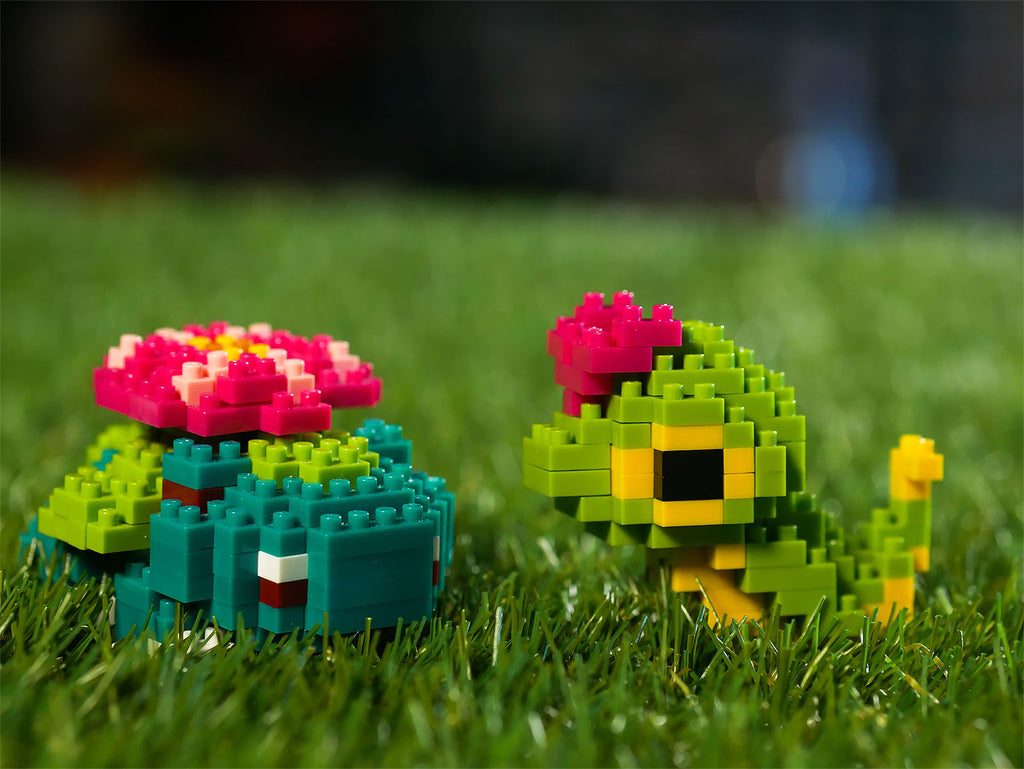Productafbeelding Pokemon - Rupsje met Pokeball nanoblock Mini Bouwfiguren Set