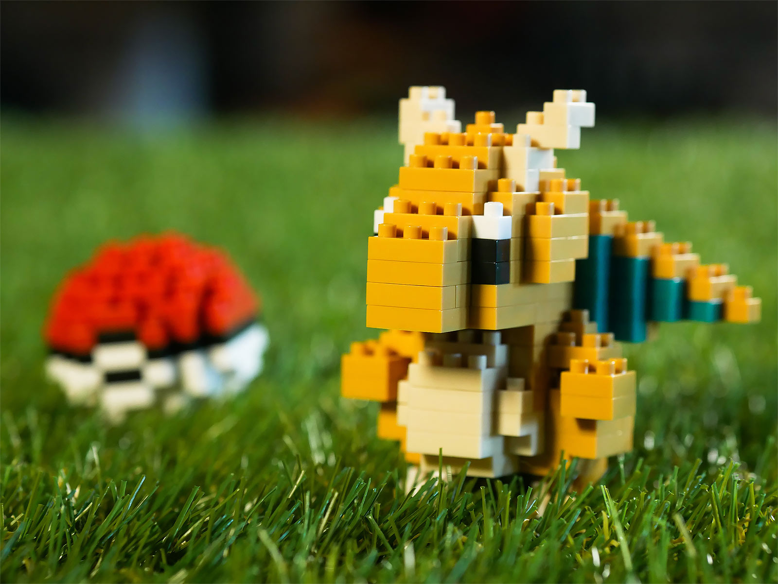 Productafbeelding Pokemon - Dragonite nanoblock Mini Bouwsteen Figuur