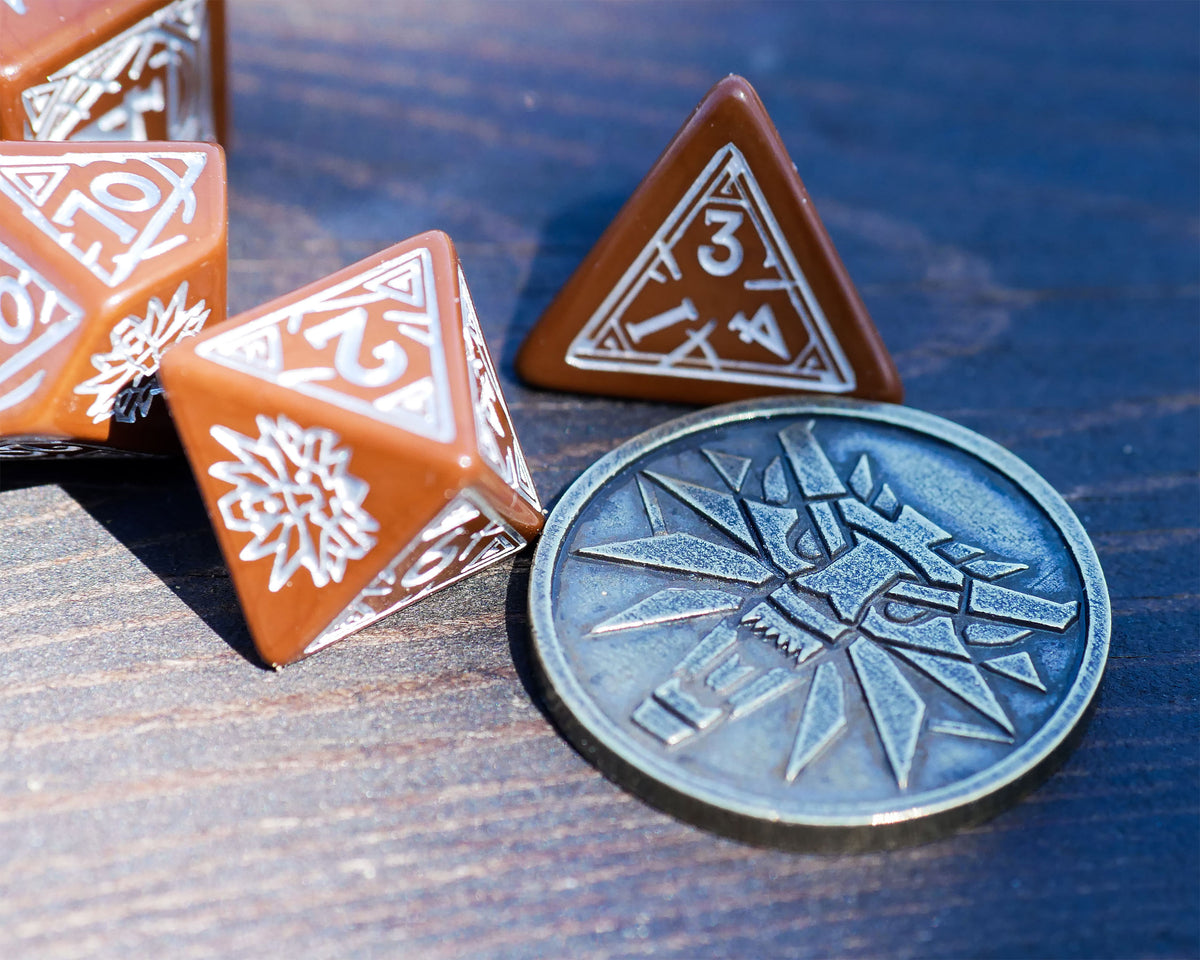 Productafbeelding Witcher - Geralt Roach's Companion RPG Dobbelstenenset 7-delig met verzamelaarsmunt