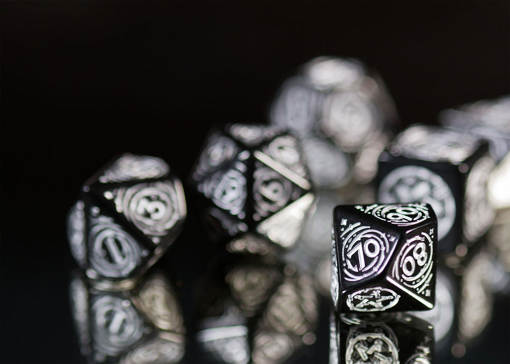 Productafbeelding Witcher - Yennefer Obsidian Star RPG Dobbelstenen Set 7dlg met Verzamelmunt