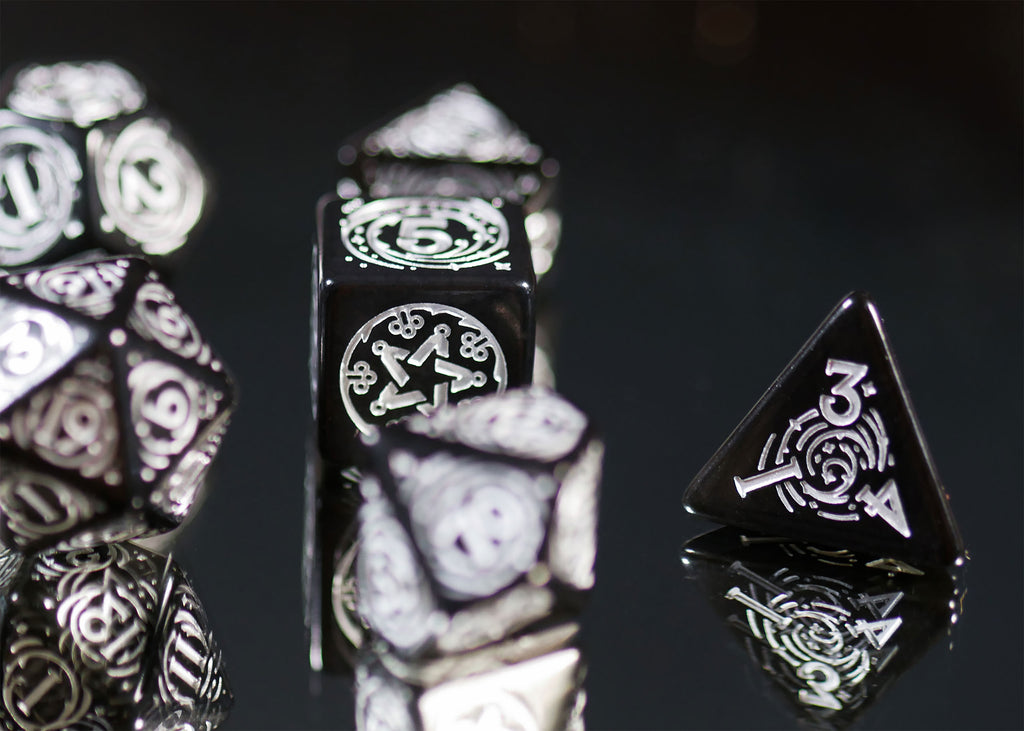 Productafbeelding Witcher - Yennefer Obsidian Star RPG Dobbelstenen Set 7dlg met Verzamelmunt