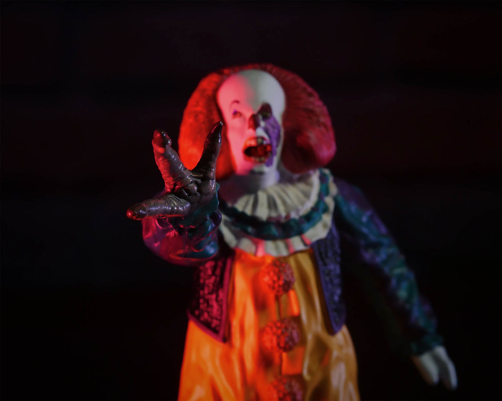 Productafbeelding Stephen King's ES - Pennywise 1990 metalen figuur