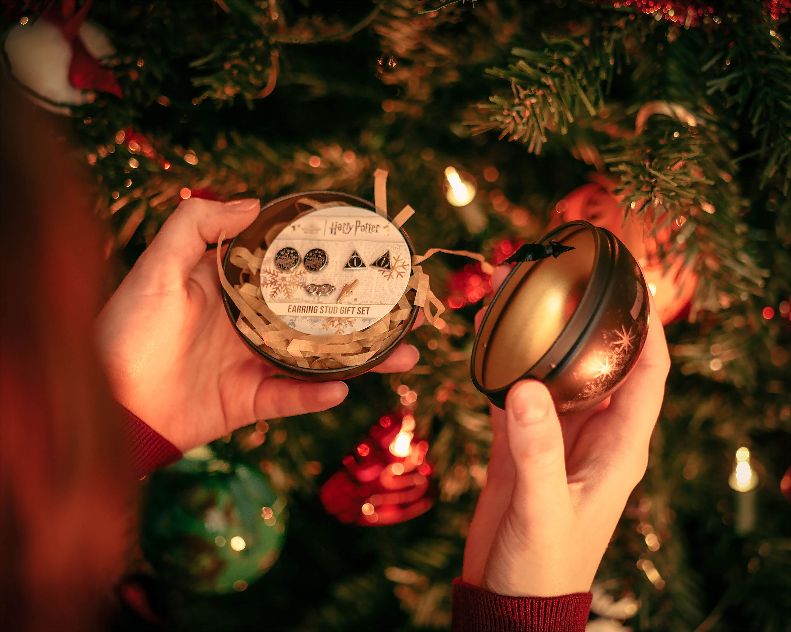Productafbeelding Harry Potter - Zweinstein Kerstbal met Oorbellen Set