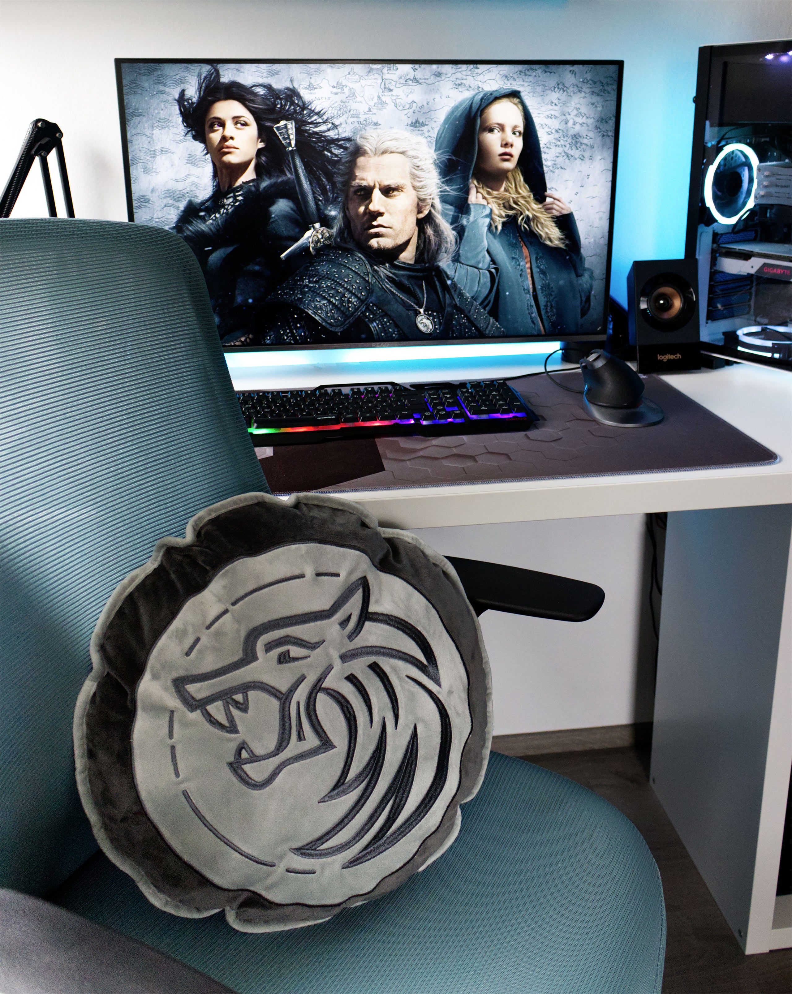 Productafbeelding Witcher - Wolf School Pluche Kussen
