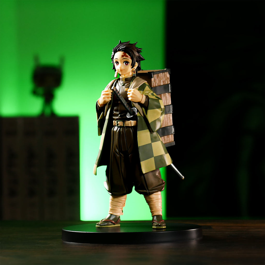Productafbeelding Demon Slayer - Tanjiro Kamado met Nezuku Box Figuur 16,5 cm