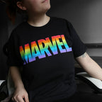 Productafbeelding Marvel - Rainbow Pride Logo T-Shirt Zwart