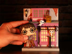 Productafbeelding Harry Potter en Eeylops Uil Winkel Funko Pop Figurine met Diorama