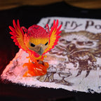 Productafbeelding Fawkes T-shirt met Funko Pop Glow in the Dark figuur - Harry Potter
