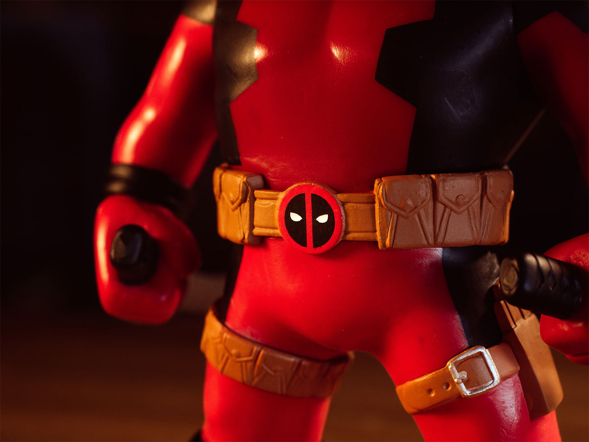 Productafbeelding Marvel - Deadpool met zwaarden Funko Pop Figurine 23,5 cm