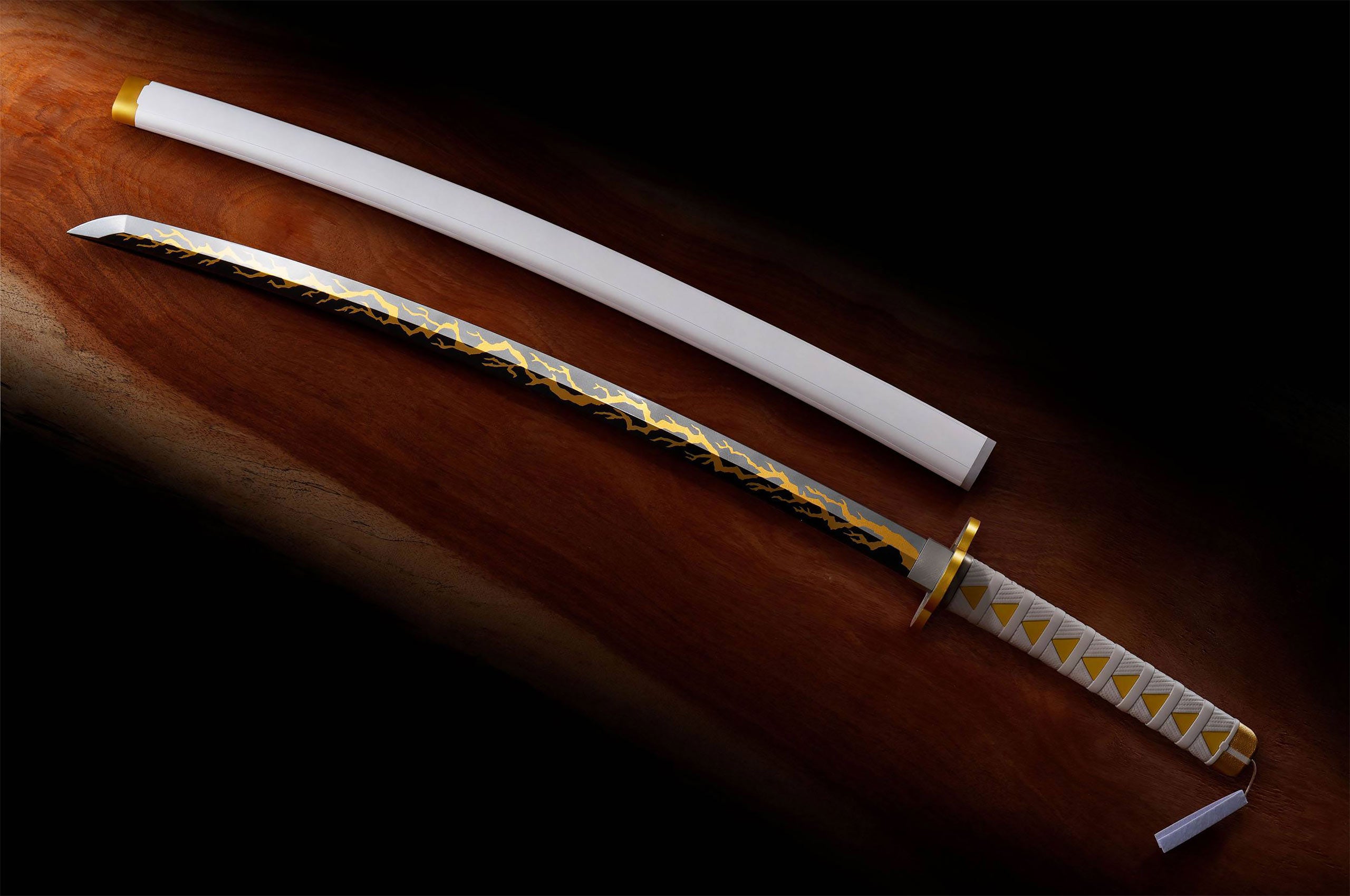 Productafbeelding Demon Slayer - Zenitsu Agatsuma Nichirin Zwaard Replica