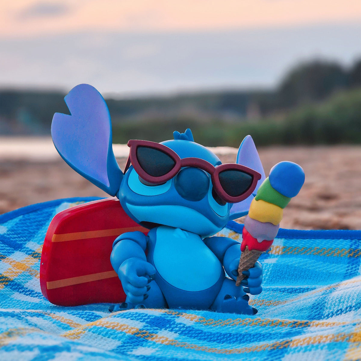 Productafbeelding Lilo & Stitch - Stitch deluxe actiefiguur 1:9