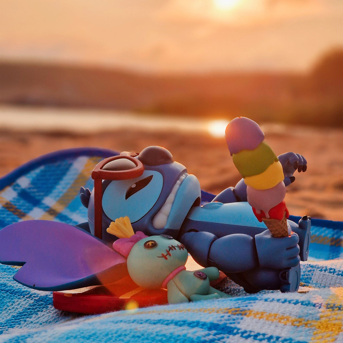 Productafbeelding Lilo & Stitch - Stitch deluxe actiefiguur 1:9