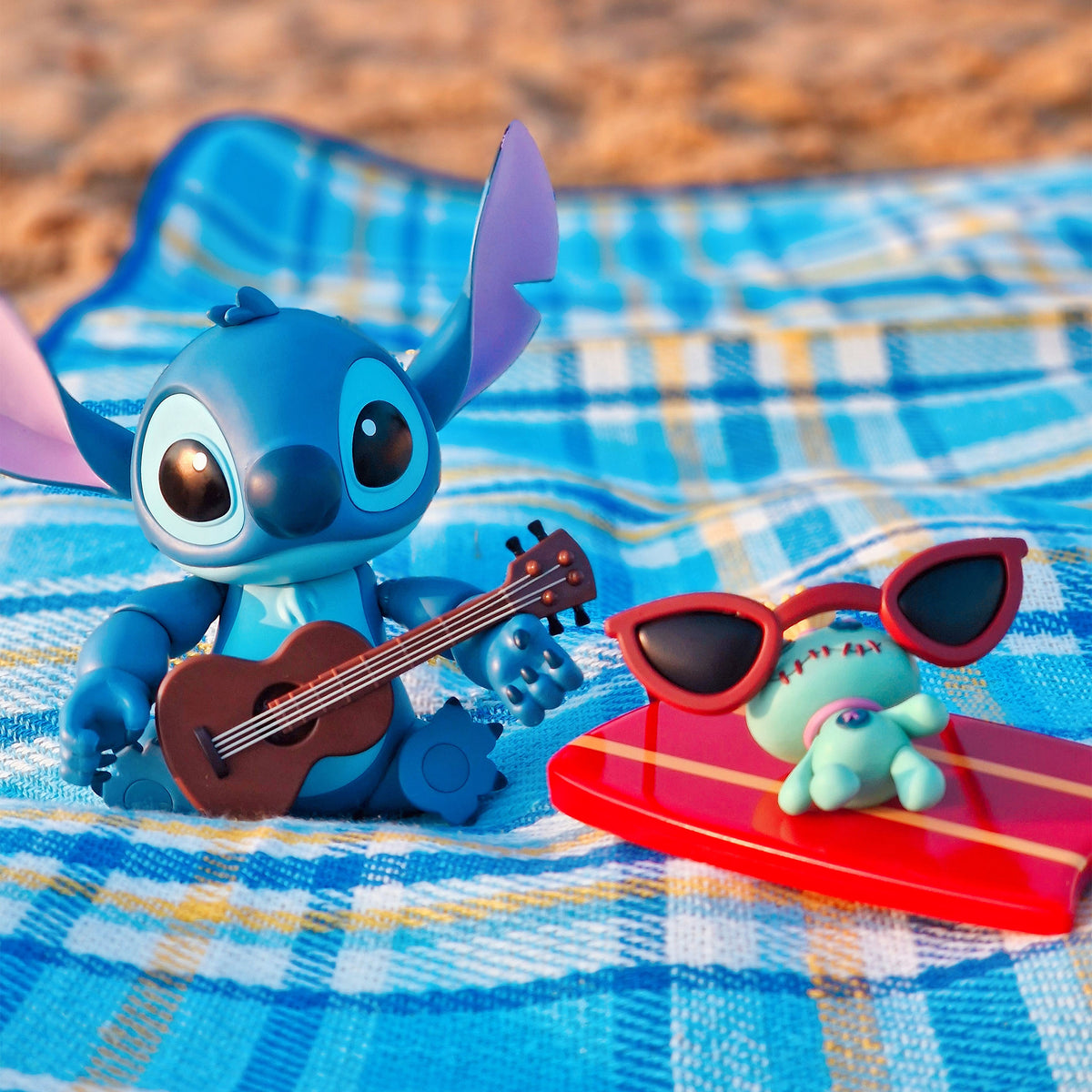 Productafbeelding Lilo & Stitch - Stitch deluxe actiefiguur 1:9