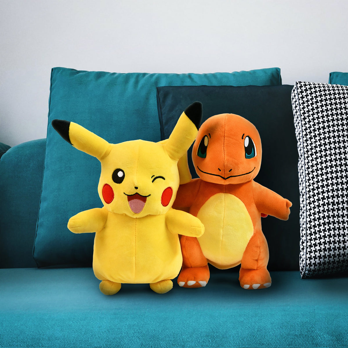 Productafbeelding Pokemon - Pikachu Pluche Figuur 30 cm