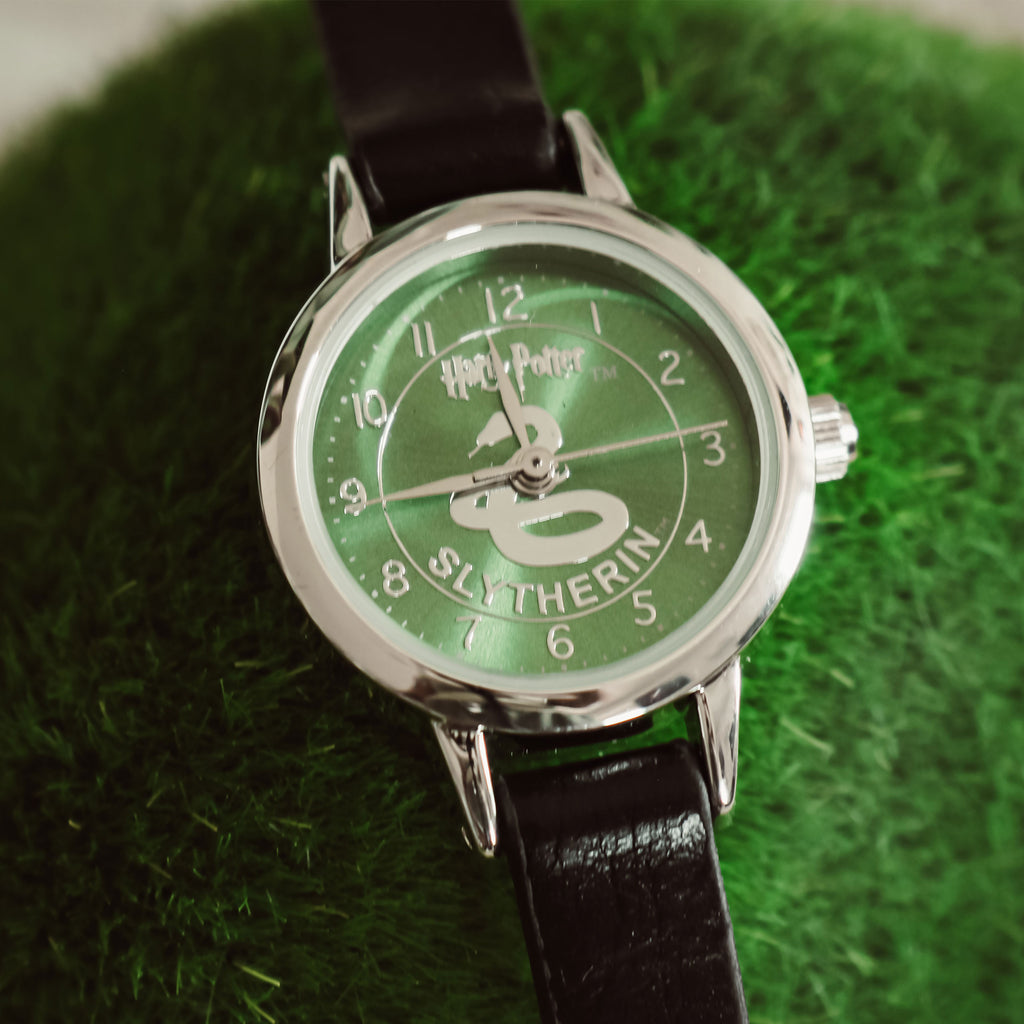 Product image Harry Potter - Slytherin Crest Animal Wristwatch