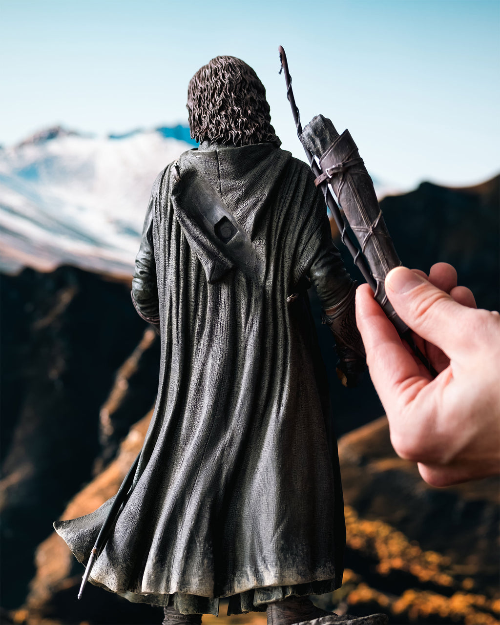 Product image The Lord of the Rings - Aragorn Statue Deluxe 1:6