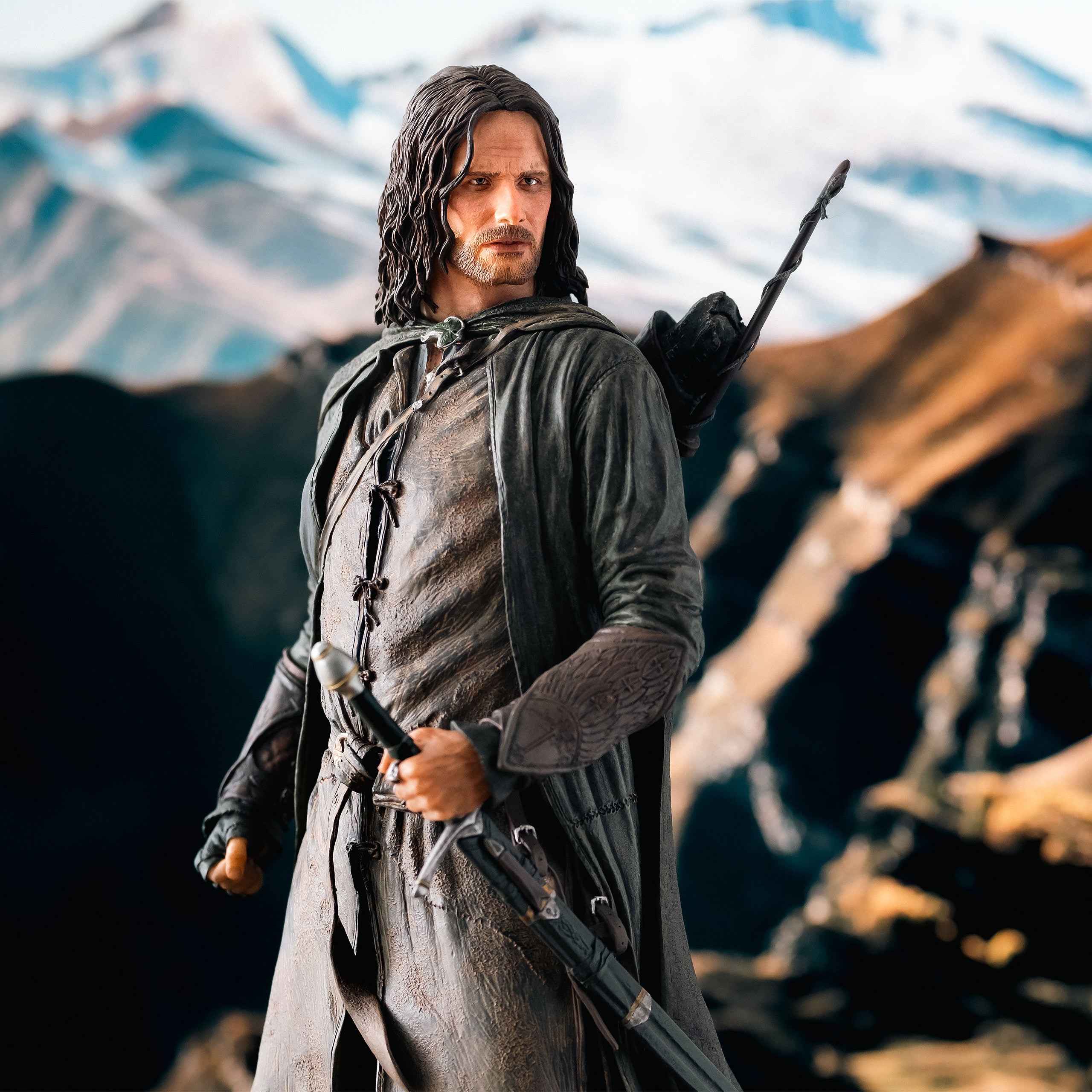 Product image The Lord of the Rings - Aragorn Statue Deluxe 1:6