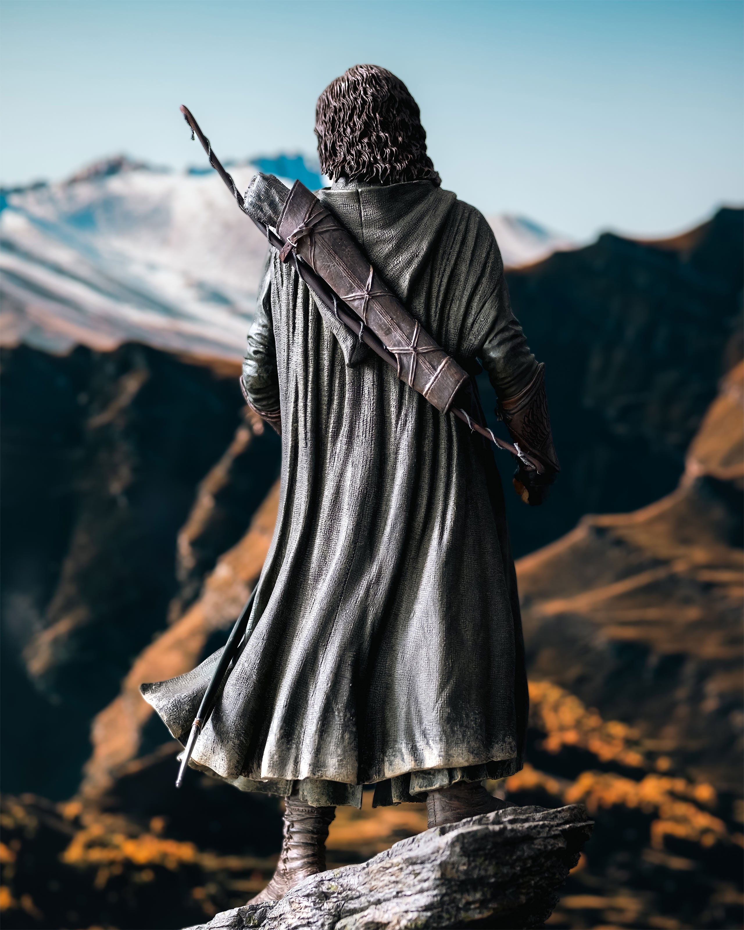 Product image The Lord of the Rings - Aragorn Statue Deluxe 1:6