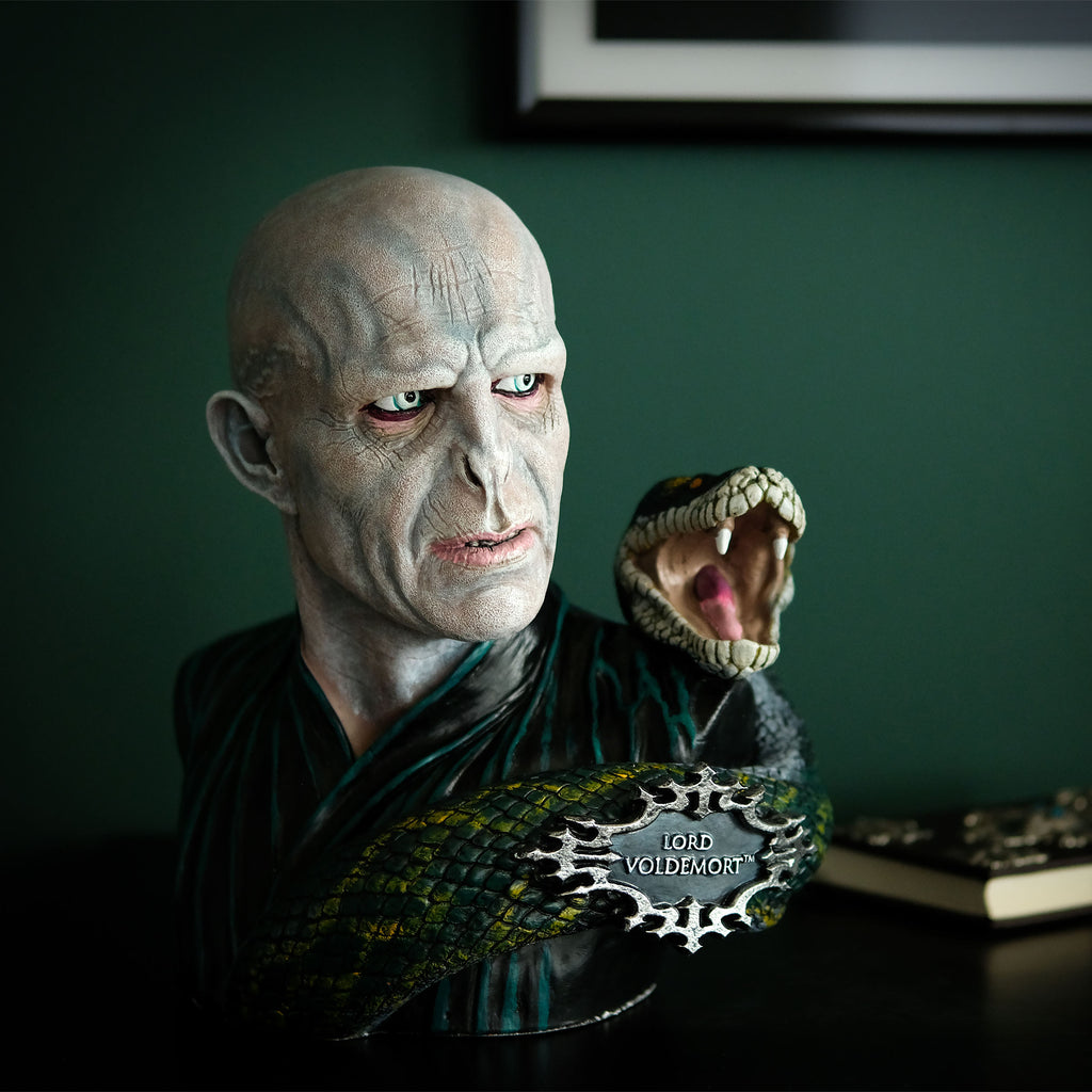 Productafbeelding Lord Voldemort met Nagini Buste - Harry Potter