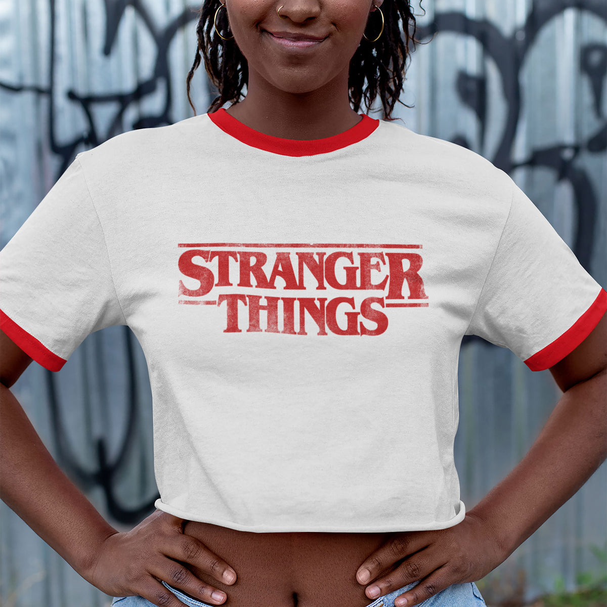 Productafbeelding Stranger Things - Distressed Logo Crop Top wit