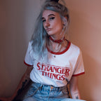 Productafbeelding Stranger Things - Distressed Logo Crop Top wit