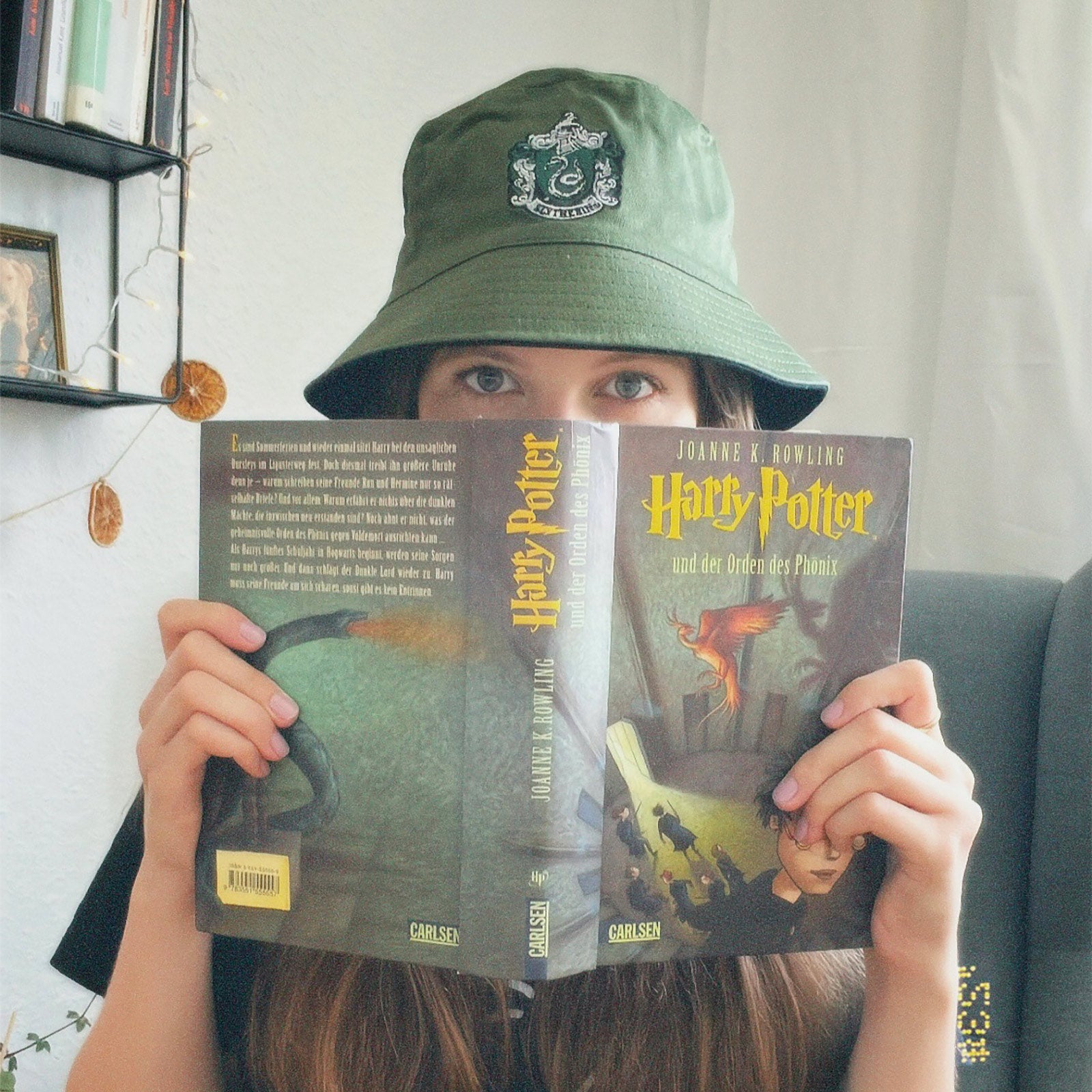 Product image Slytherin Crest Hat with Reversible Motif - Harry Potter