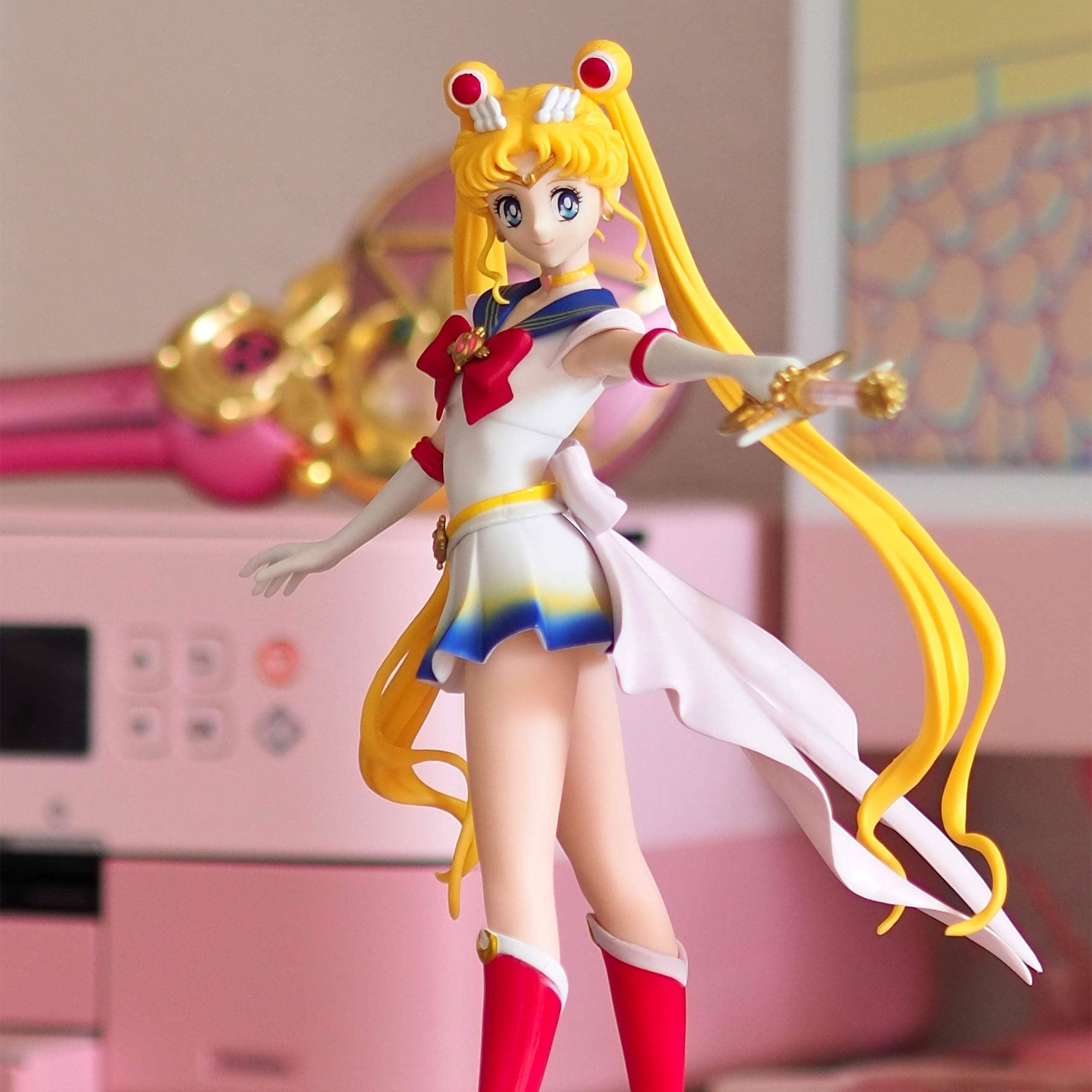 Productafbeelding Sailor Moon Eternal - Super Sailor Moon Figuur met Kaleidoscoopstaf