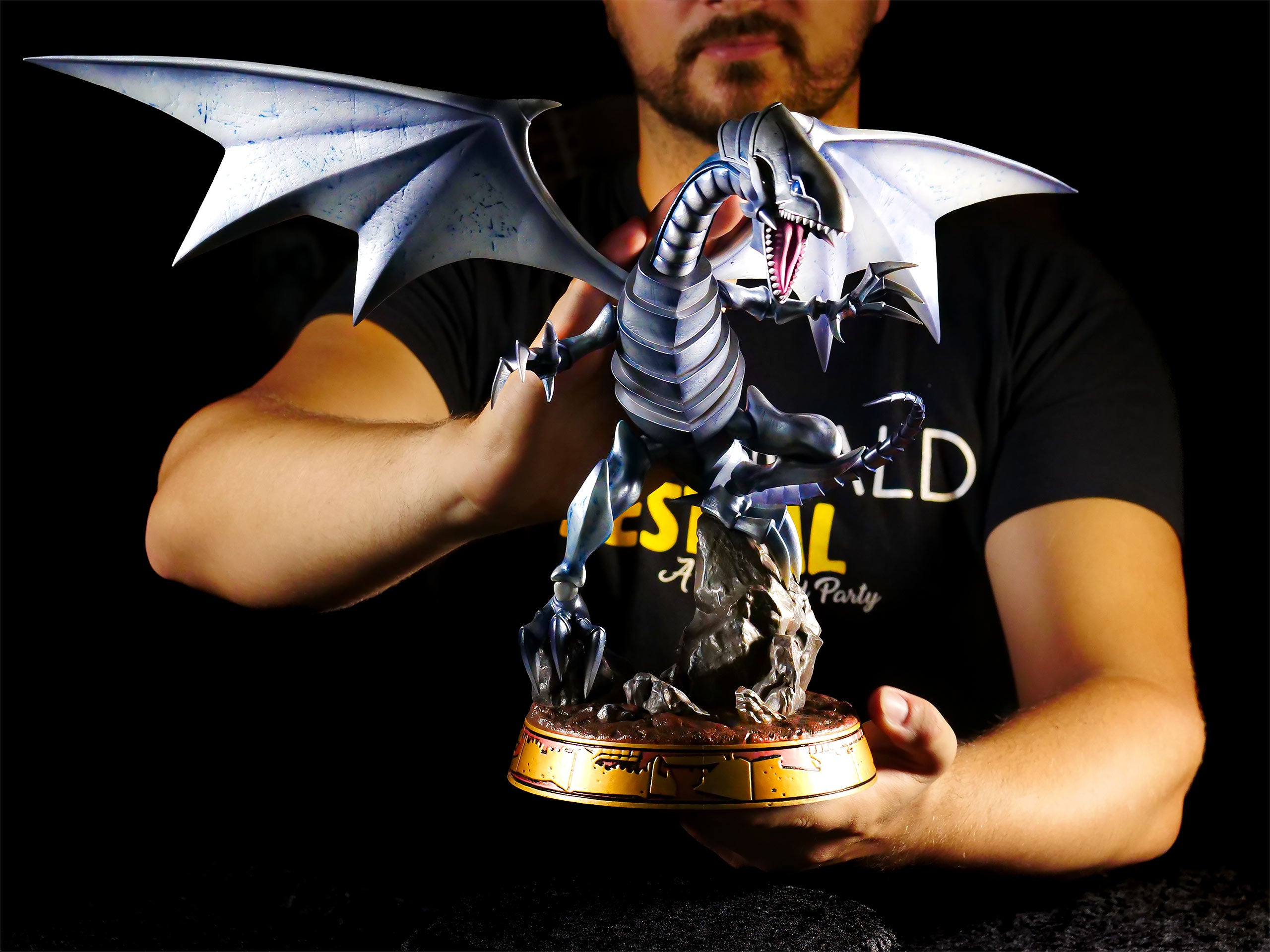 Productafbeelding Yu-Gi-Oh! - Blauwogige Witte Draak Standbeeld