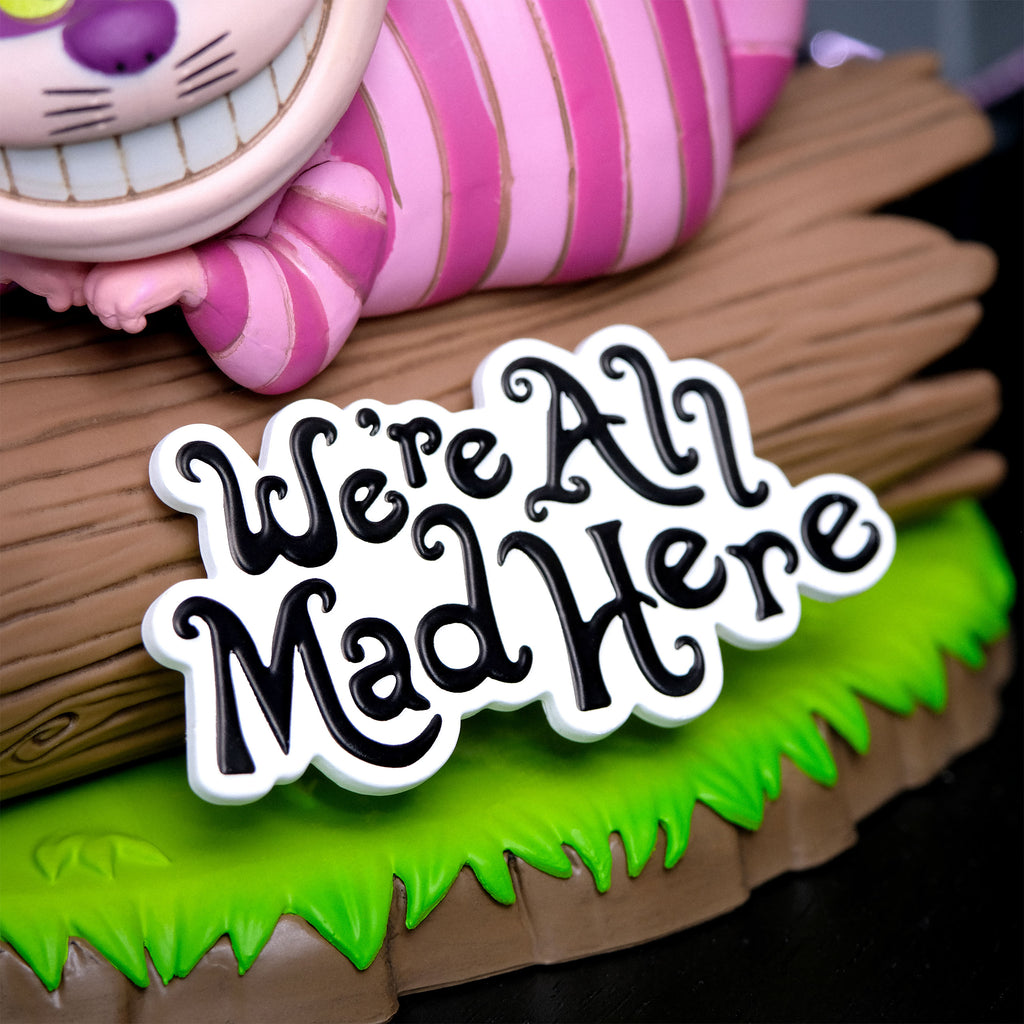 Productafbeelding Cheshire Cat helemaal gek hier Diorama figuur - Alice in Wonderland